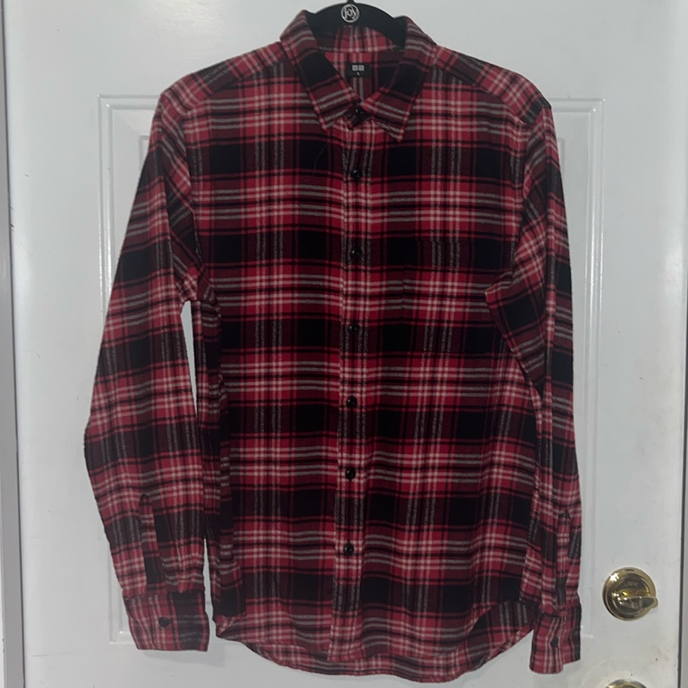 Men’s S flannel button up shirt